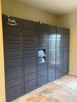 Hub package lockers